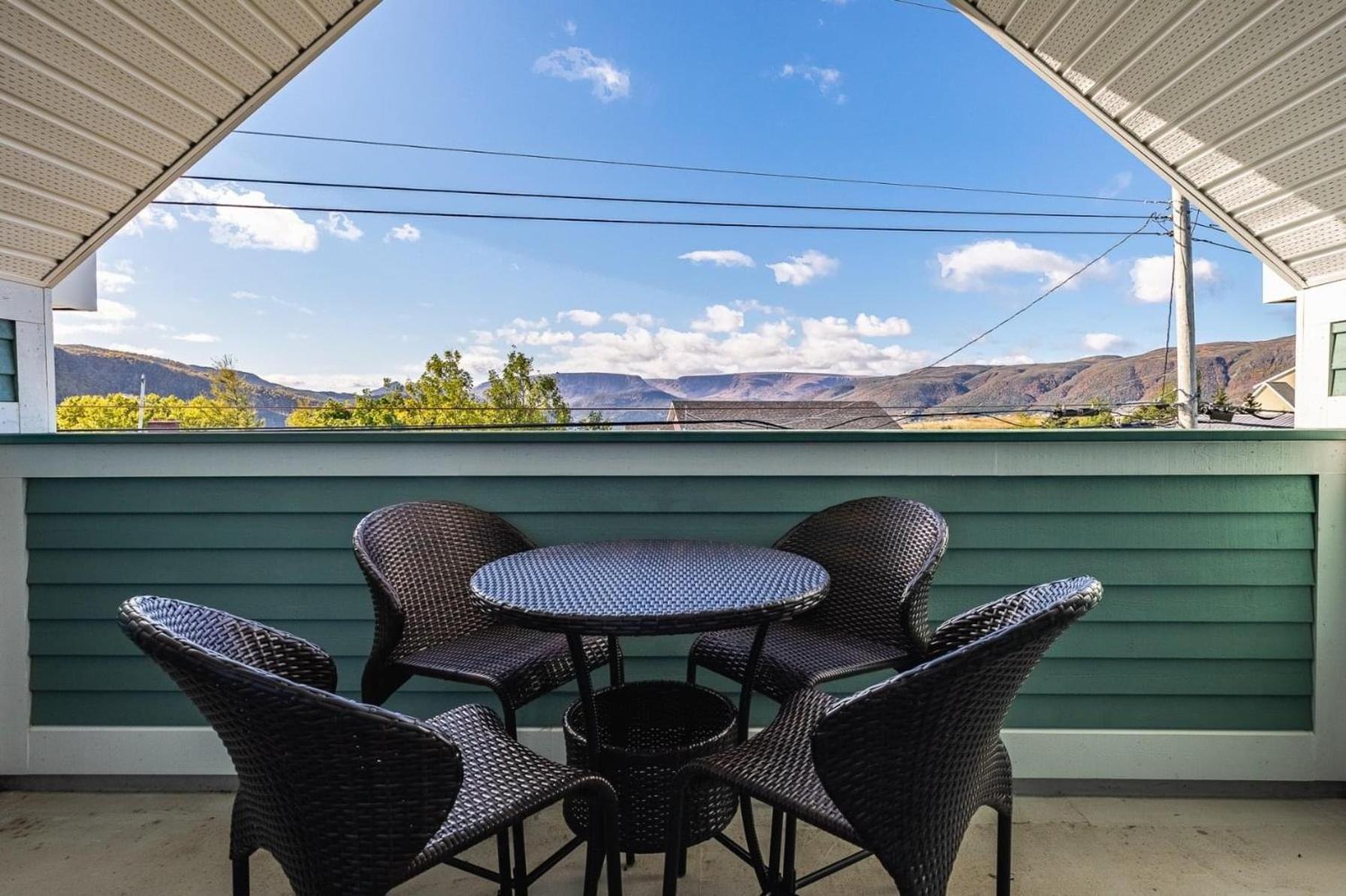 The Tides Inn Norris Point ภายนอก รูปภาพ