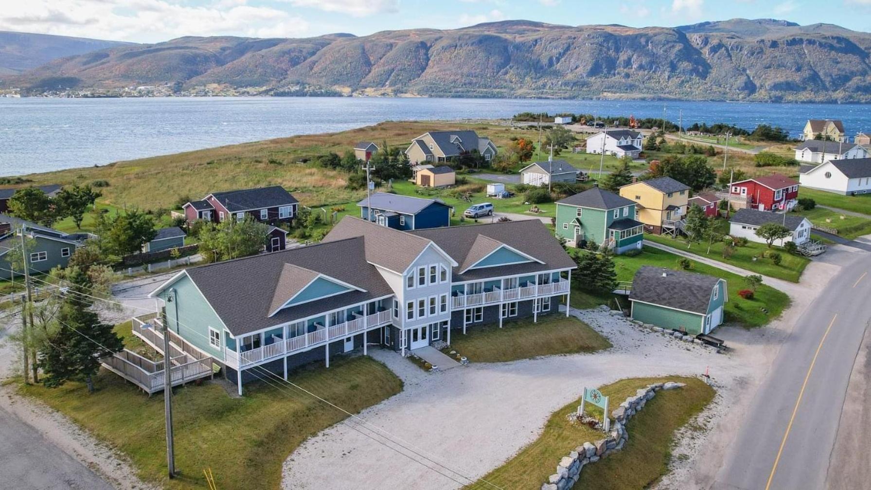 The Tides Inn Norris Point ภายนอก รูปภาพ